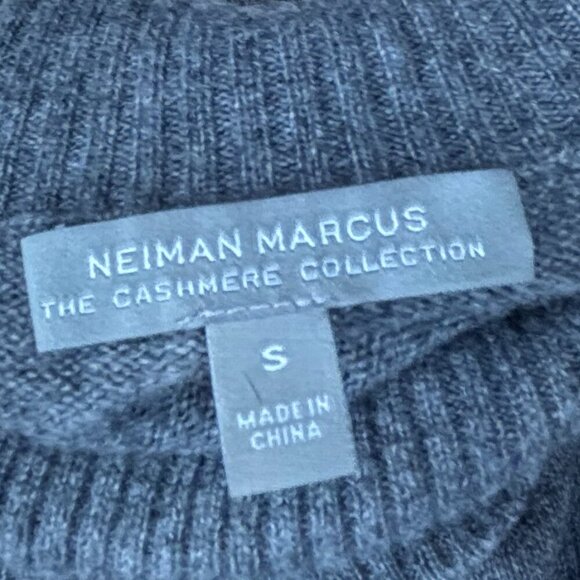 Neiman Marcus 100% Cashmere Fringe Hem Turtleneck Sweater | Gray | Women’s Small - Picture 5 of 6